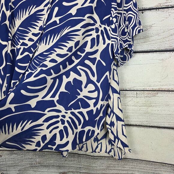Rose + Olive Blue White Print Button Front Top 1X (NWT) - Picture 5 of 10